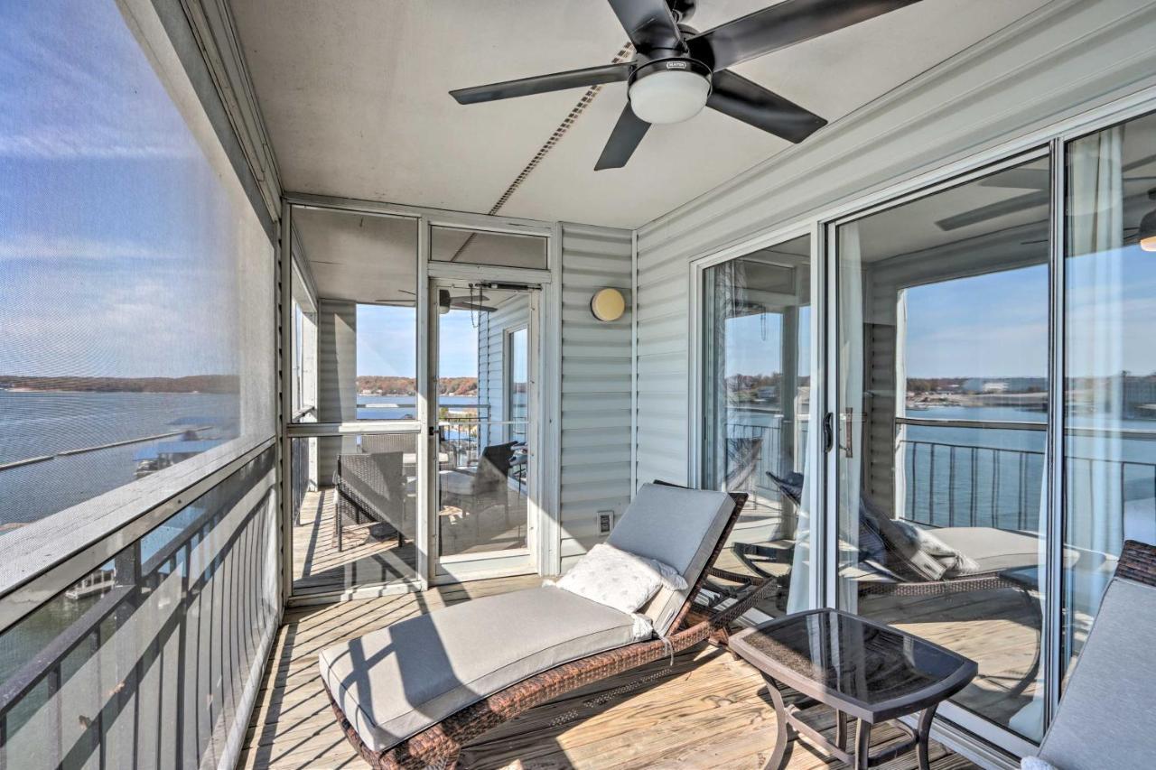 Sunny Osage Beach With Balcony And Lakefront View 외부 사진